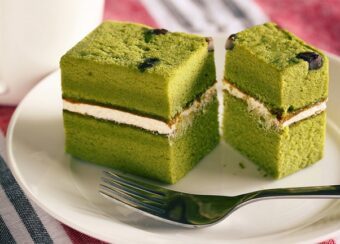 GREEN-TEA-CAKE